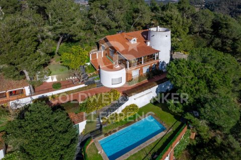 Сasa de 6 dormitorios en venta en Barcelona, Cataluña, Spain № 5784 - foto 2