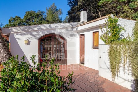 Сasa de 6 dormitorios en venta en Barcelona, Cataluña, Spain № 5784 - foto 19