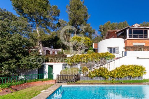 Сasa de 6 dormitorios en venta en Barcelona, Cataluña, Spain № 5784 - foto 23