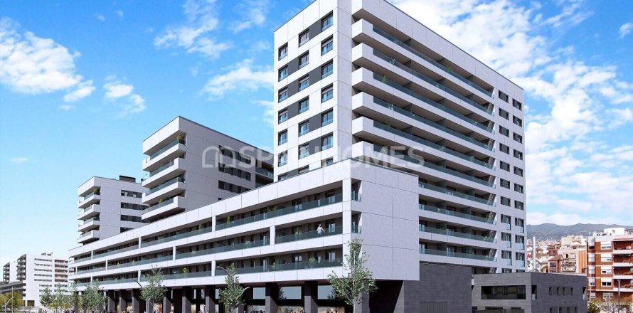 Apartamento de 4 dormitorios en venta en Badalona, Barcelona, Cataluña, Spain № 1048