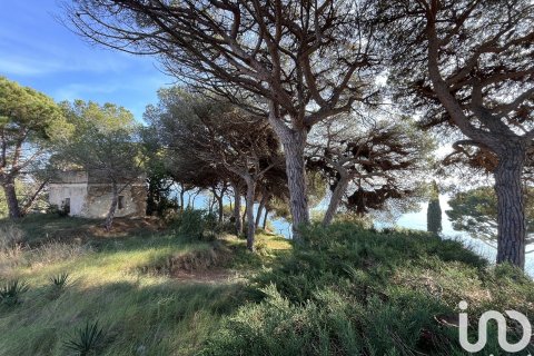 Parcela de 1674 m² en venta en Arenys de Mar, Barcelona, Cataluña, Spain № 4930 - foto 3