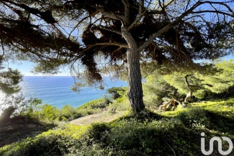 Parcela de 1674 m² en venta en Arenys de Mar, Barcelona, Cataluña, Spain № 4930 - foto 2