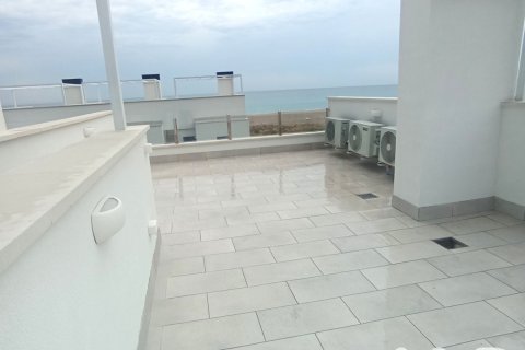 3 bedrooms townhouse for sale in Vandellòs i l'Hospitalet de l'Infant, Tarragona, Catalonia, Spain № 4891 - photo 11