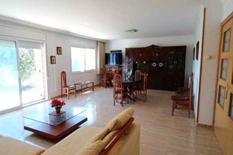 Купить дом в Эспаррегуэра, Испания с 5 спален, 702м², № 4886 - фото 4
