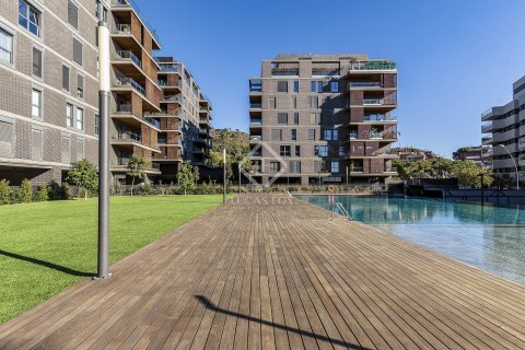 2 bedrooms apartment for sale in Esplugues de Llobregat, Barcelona, Catalonia, Spain № 8528 - photo 3