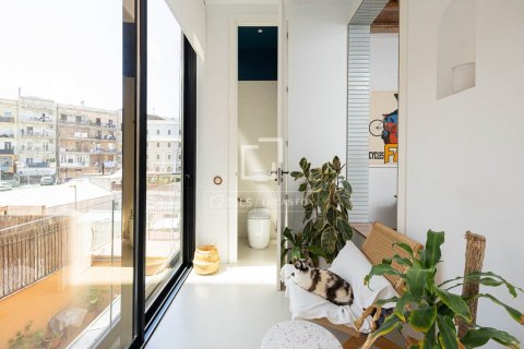 Apartamento de 2 dormitorios en venta en Barcelona, Cataluña, Spain № 8526 - foto 7