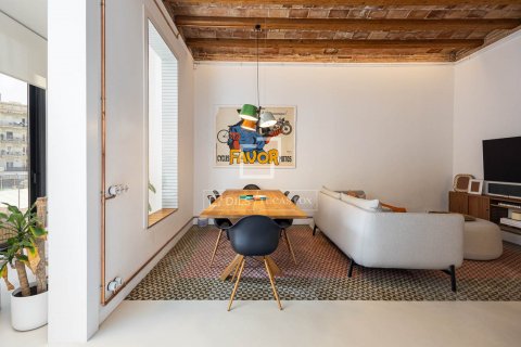 Apartamento de 2 dormitorios en venta en Barcelona, Cataluña, Spain № 8526