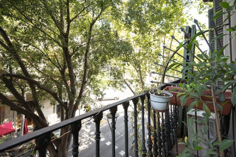 Apartamento de 2 dormitorios en venta en Barcelona, Cataluña, Spain № 8526 - foto 27