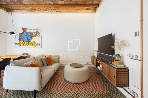 Apartamento de 2 dormitorios en venta en Barcelona, Cataluña, Spain № 8526 - foto 3