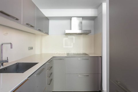 Купить квартиру в Барселона, Испания с 2 спальни, 69м², № 8522 - фото 25