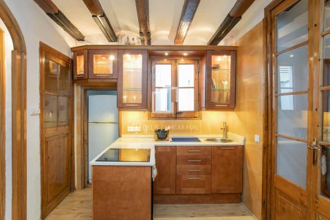 Apartamento de 2 dormitorios en venta en Barcelona, Cataluña, Spain № 8523 - foto 5