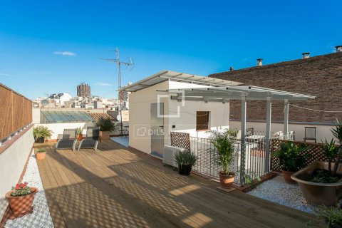 Apartamento de 2 dormitorios en venta en Barcelona, Cataluña, Spain № 8523 - foto 28
