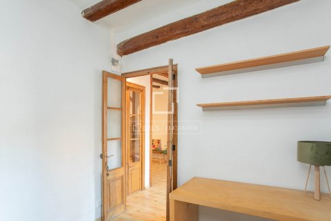 Apartamento de 2 dormitorios en venta en Barcelona, Cataluña, Spain № 8523 - foto 26