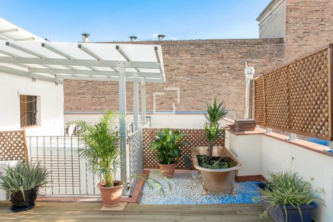 Apartamento de 2 dormitorios en venta en Barcelona, Cataluña, Spain № 8523