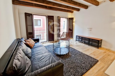Ático de 2 dormitorios en venta en Barcelona, Cataluña, Spain № 5815 - foto 3