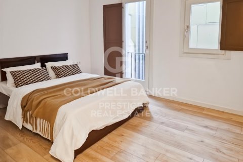Ático de 2 dormitorios en venta en Barcelona, Cataluña, Spain № 5815 - foto 13