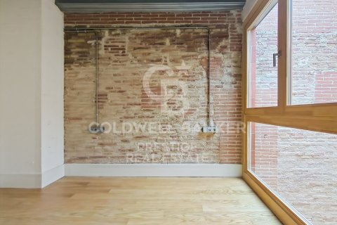 Tríplex de 2 dormitorios en venta en Barcelona, Cataluña, Spain № 5812 - foto 29