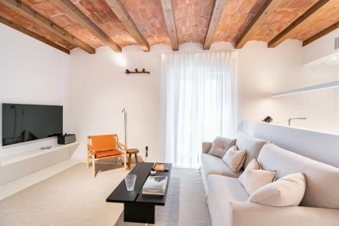 Apartamento de 3 dormitorios en alquiler en Barcelona, Cataluña, Spain № 1556 - foto 14
