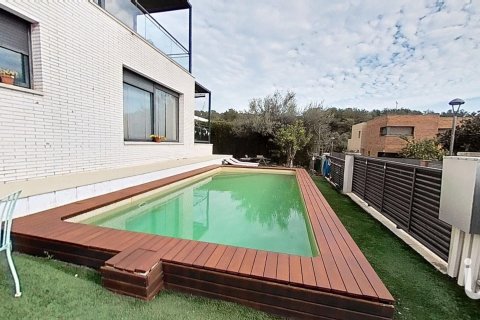Сasa de 3 dormitorios en venta en Cunit, Tarragona, Cataluña, Spain № 4945 - foto 4