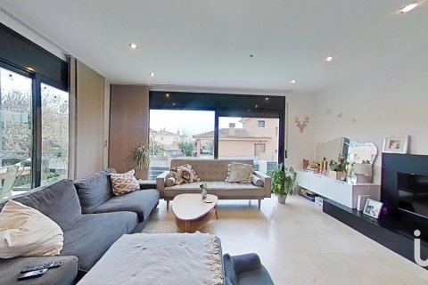 Сasa de 3 dormitorios en venta en Cunit, Tarragona, Cataluña, Spain № 4945 - foto 5