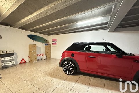 Купить дом в Сан-Андреу-де-Льяванерес, Испания с 4 спальни, 372м², № 4939 - фото 24