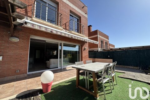 Сasa de 4 dormitorios en venta en Sant Andreu de Llavaneres, Barcelona, Cataluña, Spain № 4939