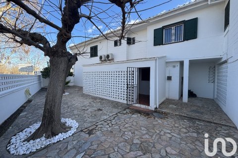 Сasa de 3 dormitorios en venta en Empuriabrava, Gerona, Cataluña, Spain № 4944 - foto 27