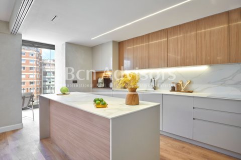4 bedrooms apartment for sale in Eixample, Barcelona, Catalonia, Spain № 2908 - photo 15