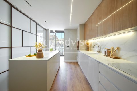 4 bedrooms apartment for sale in Eixample, Barcelona, Catalonia, Spain № 2908 - photo 18