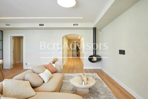 4 bedrooms apartment for sale in Eixample, Barcelona, Catalonia, Spain № 2908 - photo 8