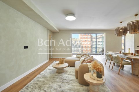 4 bedrooms apartment for sale in Eixample, Barcelona, Catalonia, Spain № 2908 - photo 2