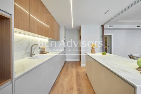 4 bedrooms apartment for sale in Eixample, Barcelona, Catalonia, Spain № 2908 - photo 16