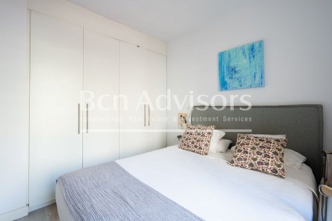 Apartamento de 2 dormitorios en venta en Eixample, Barcelona, Cataluña, Spain № 2909 - foto 13