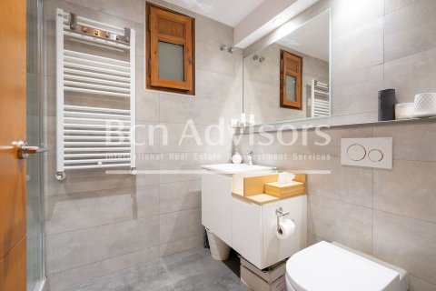 Apartamento de 2 dormitorios en venta en Eixample, Barcelona, Cataluña, Spain № 2909 - foto 22