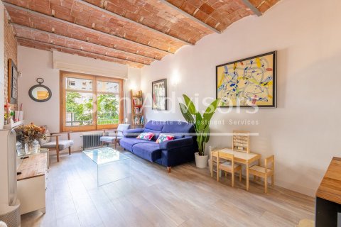 Apartamento de 2 dormitorios en venta en Eixample, Barcelona, Cataluña, Spain № 2909 - foto 2