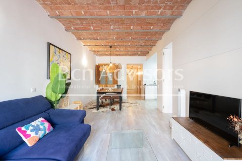 Apartamento de 2 dormitorios en venta en Eixample, Barcelona, Cataluña, Spain № 2909 - foto 5