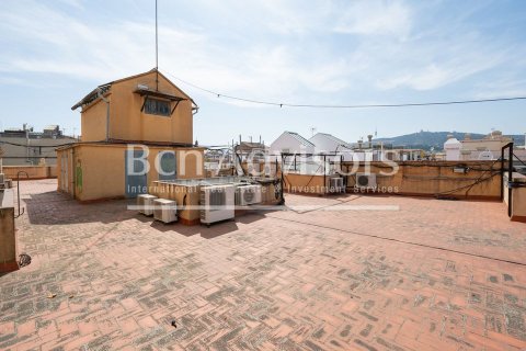 Apartamento de 2 dormitorios en venta en Eixample, Barcelona, Cataluña, Spain № 2909 - foto 28