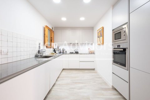 Apartamento de 2 dormitorios en venta en Eixample, Barcelona, Cataluña, Spain № 2909 - foto 8