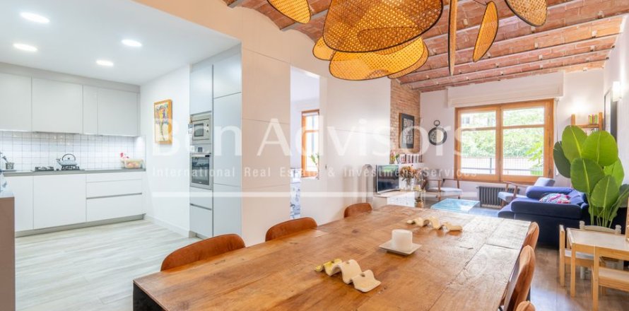 Apartamento de 2 dormitorios en venta en Eixample, Barcelona, Cataluña, Spain № 2909