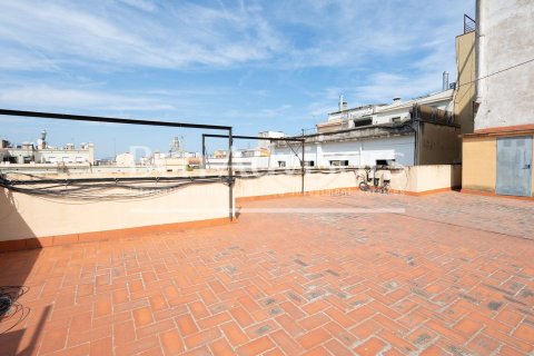 Apartamento de 2 dormitorios en venta en Eixample, Barcelona, Cataluña, Spain № 2909 - foto 23