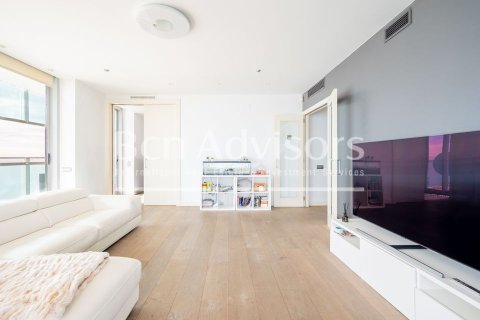 Apartamento de 3 dormitorios en venta en Sitges, Barcelona, Cataluña, Spain № 2910 - foto 12