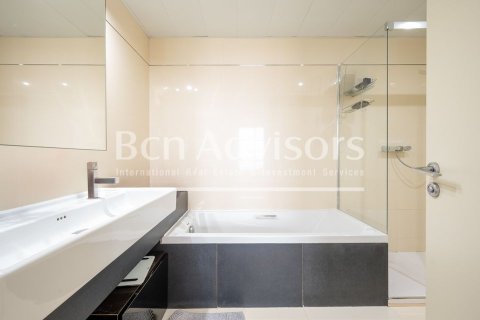 Apartamento de 3 dormitorios en venta en Sitges, Barcelona, Cataluña, Spain № 2910 - foto 30