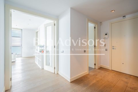 Apartamento de 3 dormitorios en venta en Sitges, Barcelona, Cataluña, Spain № 2910 - foto 19
