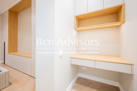 3 bedrooms apartment for sale in Eixample, Barcelona, Catalonia, Spain № 2912 - photo 24
