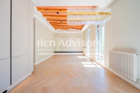 3 bedrooms apartment for sale in Eixample, Barcelona, Catalonia, Spain № 2912 - photo 10