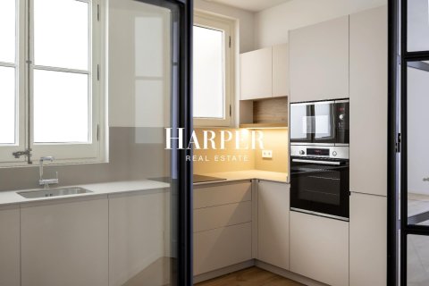 2 bedrooms apartment for sale in Eixample, Barcelona, Catalonia, Spain № 2371 - photo 15
