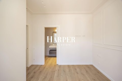 2 bedrooms apartment for sale in Eixample, Barcelona, Catalonia, Spain № 2371 - photo 7