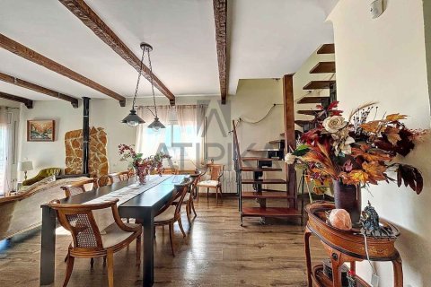 Сasa de 3 dormitorios en venta en Olivella, Barcelona, Cataluña, Spain № 2367 - foto 22