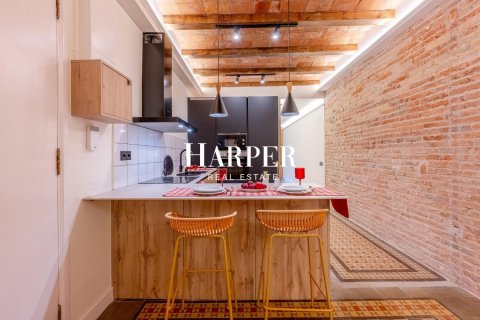 Apartamento de 3 dormitorios en venta en Eixample, Barcelona, Cataluña, Spain № 2369 - foto 14