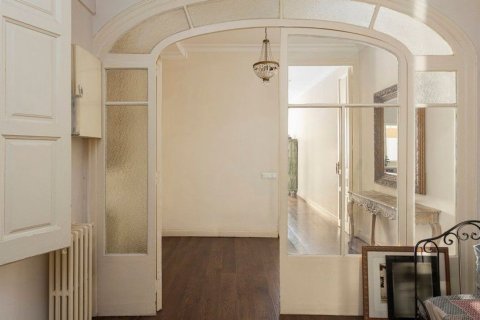 2 bedrooms apartment for sale in Barcelona, Catalonia, Spain № 5244 - photo 5